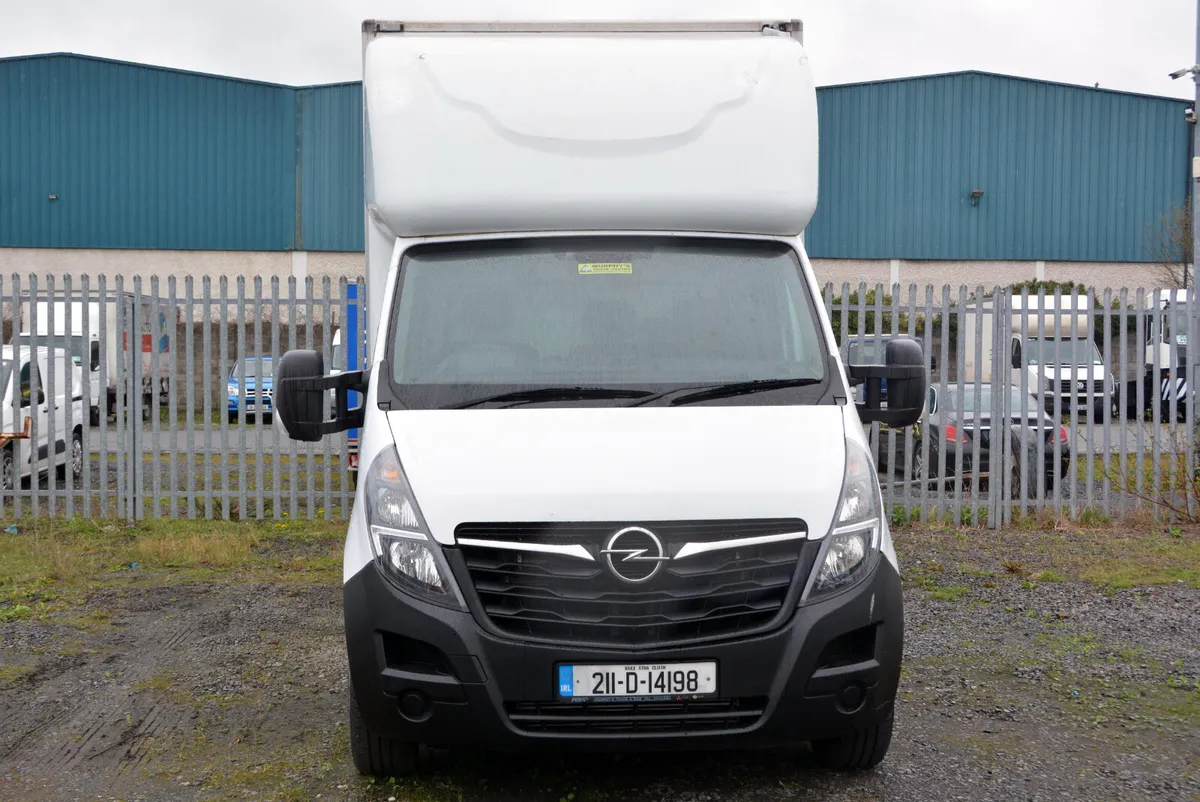 Opel Movano Luton & Aluminium tail lift - Image 4