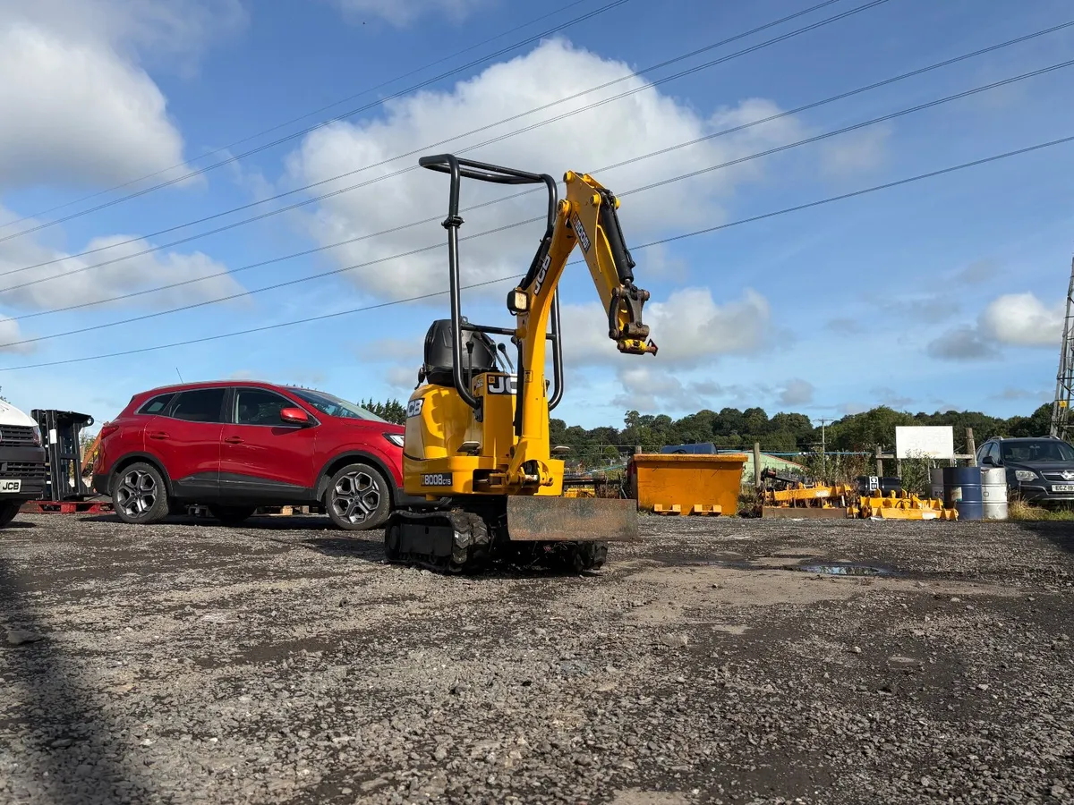 2015 JCB 8008 CTS - Image 1