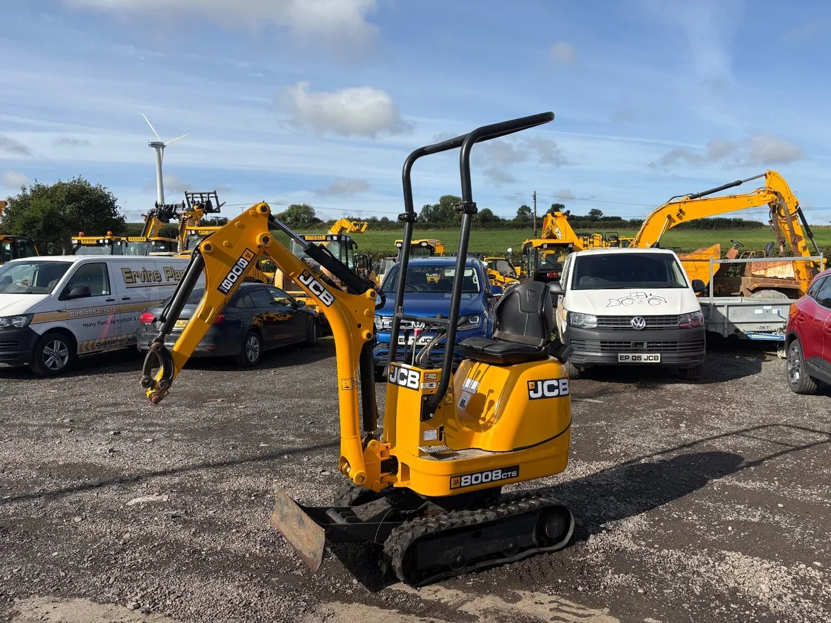 2015 JCB 8008 CTS - Image 4
