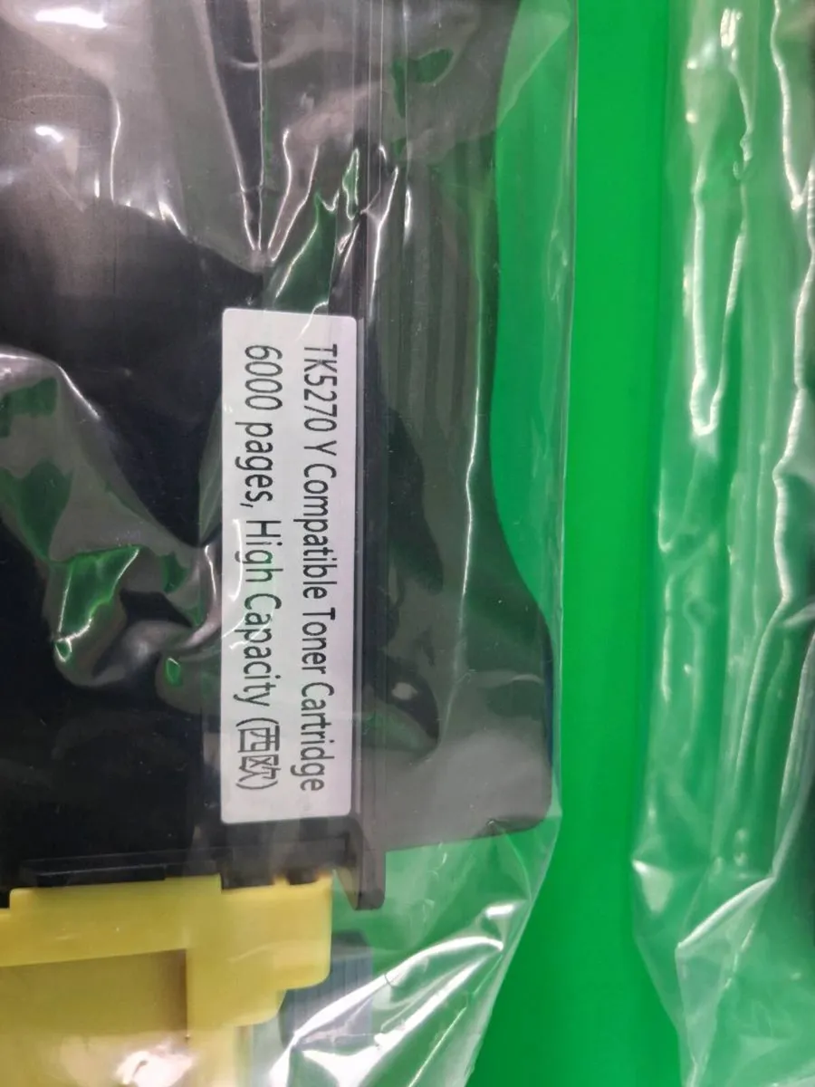 Postage - 3 x Compatible Kyocera TK5270 Toner Cart - Image 4