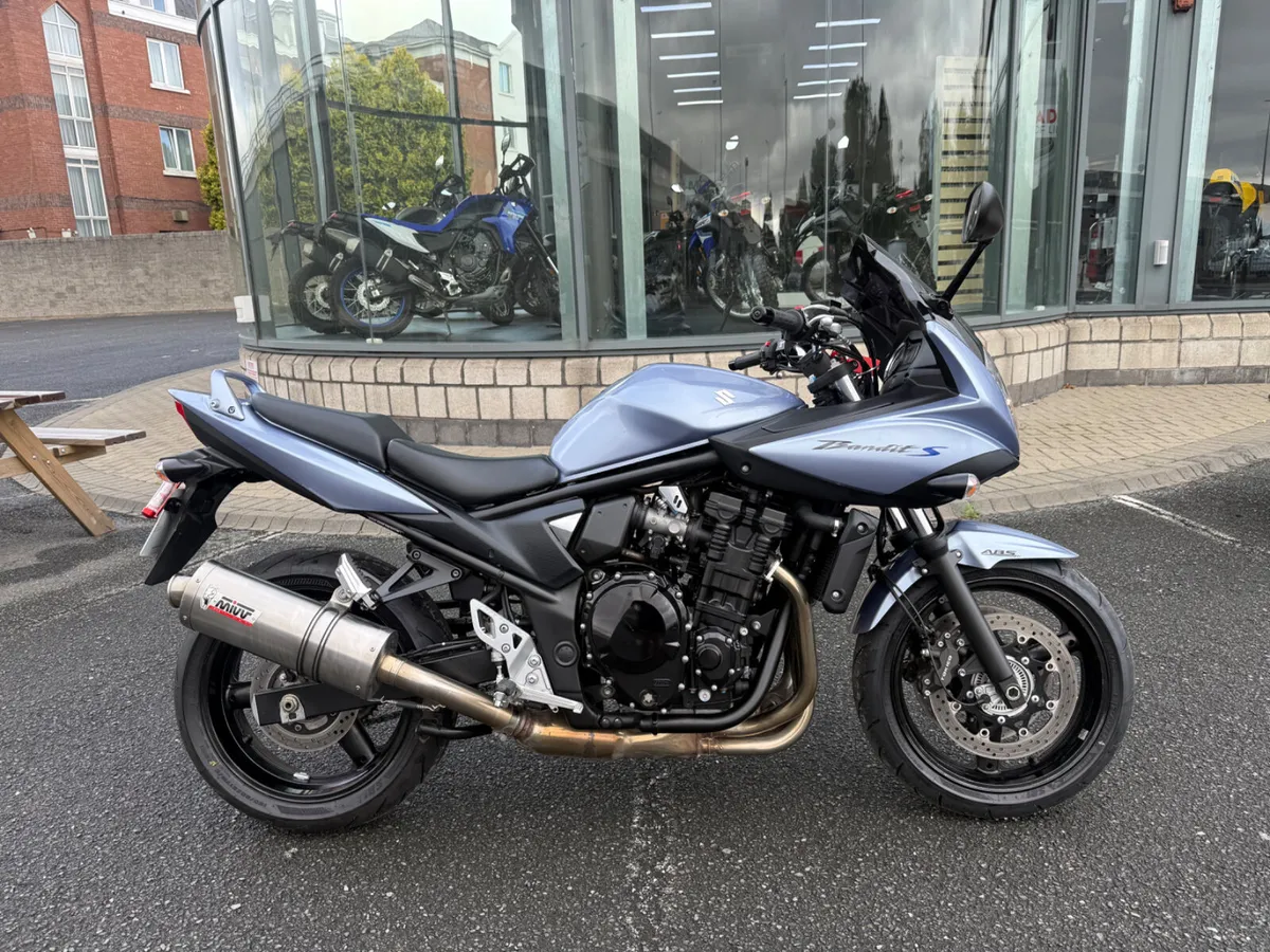2011 Suzuki GSF Bandit 650 S - Image 1