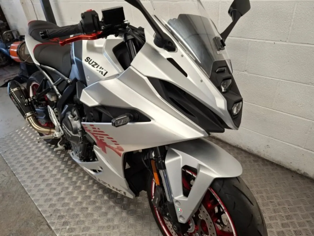 Suzuki GSX8R 2024 - Image 2