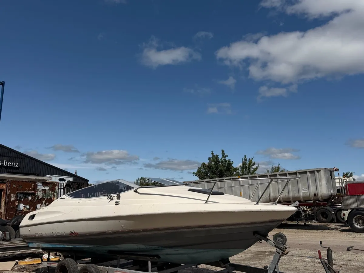 Bayliner project boat and trailer - Image 1