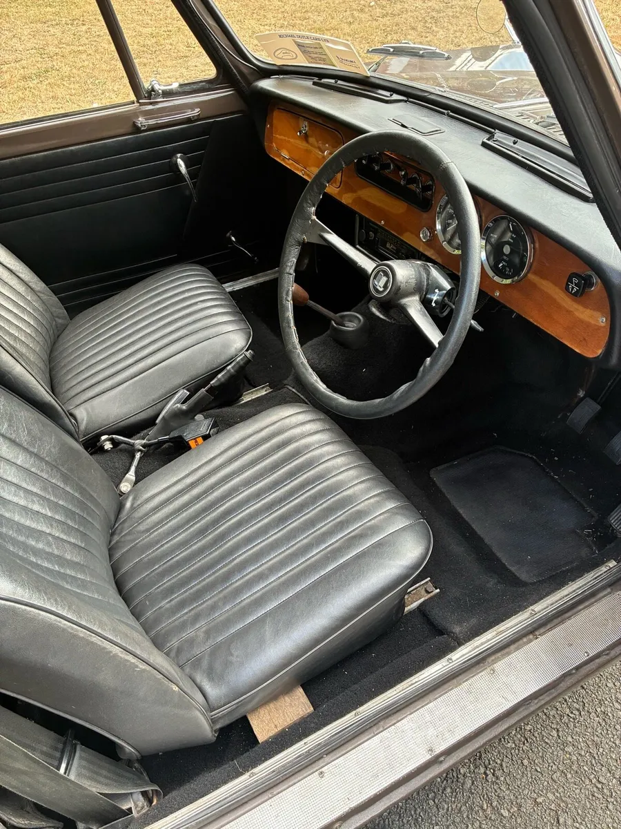 Triumph Herald Estste - Image 2