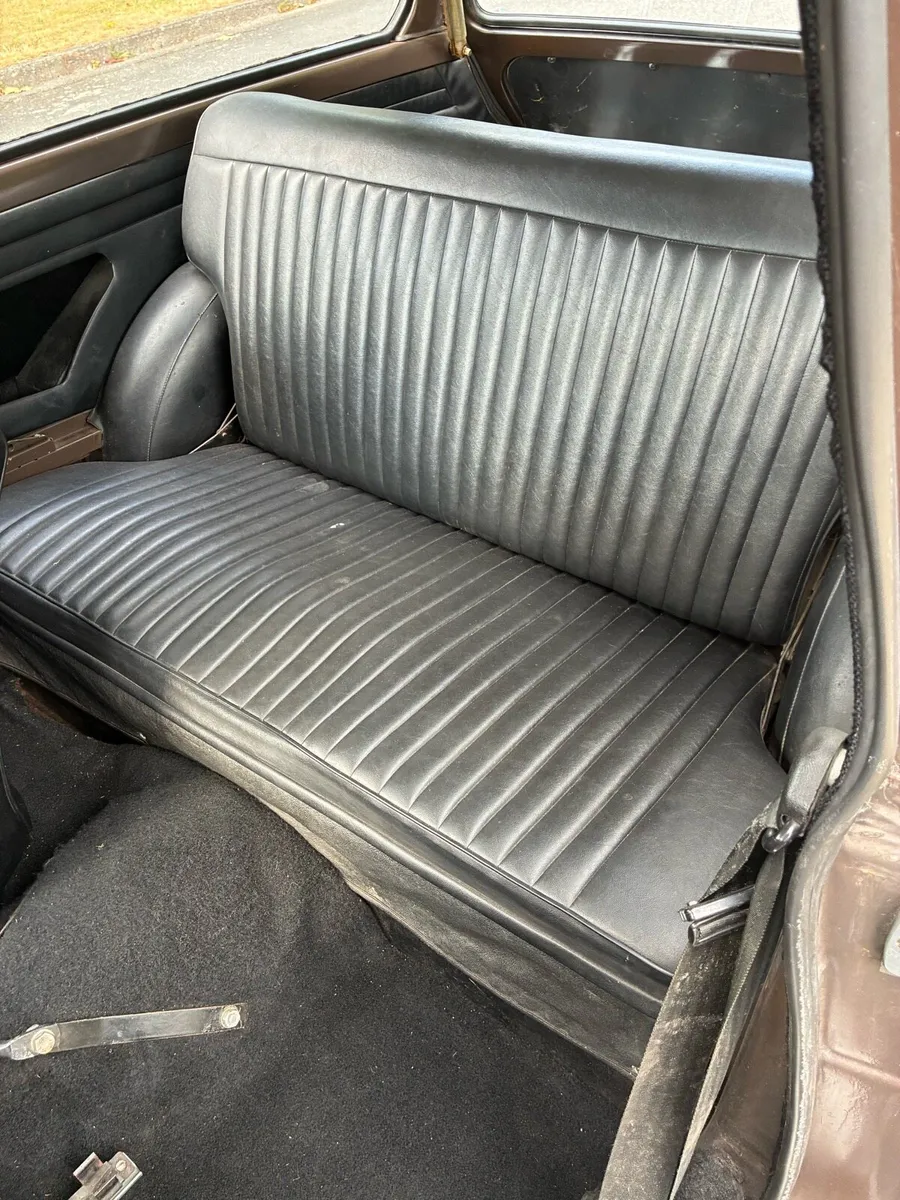 Triumph Herald Estste - Image 3