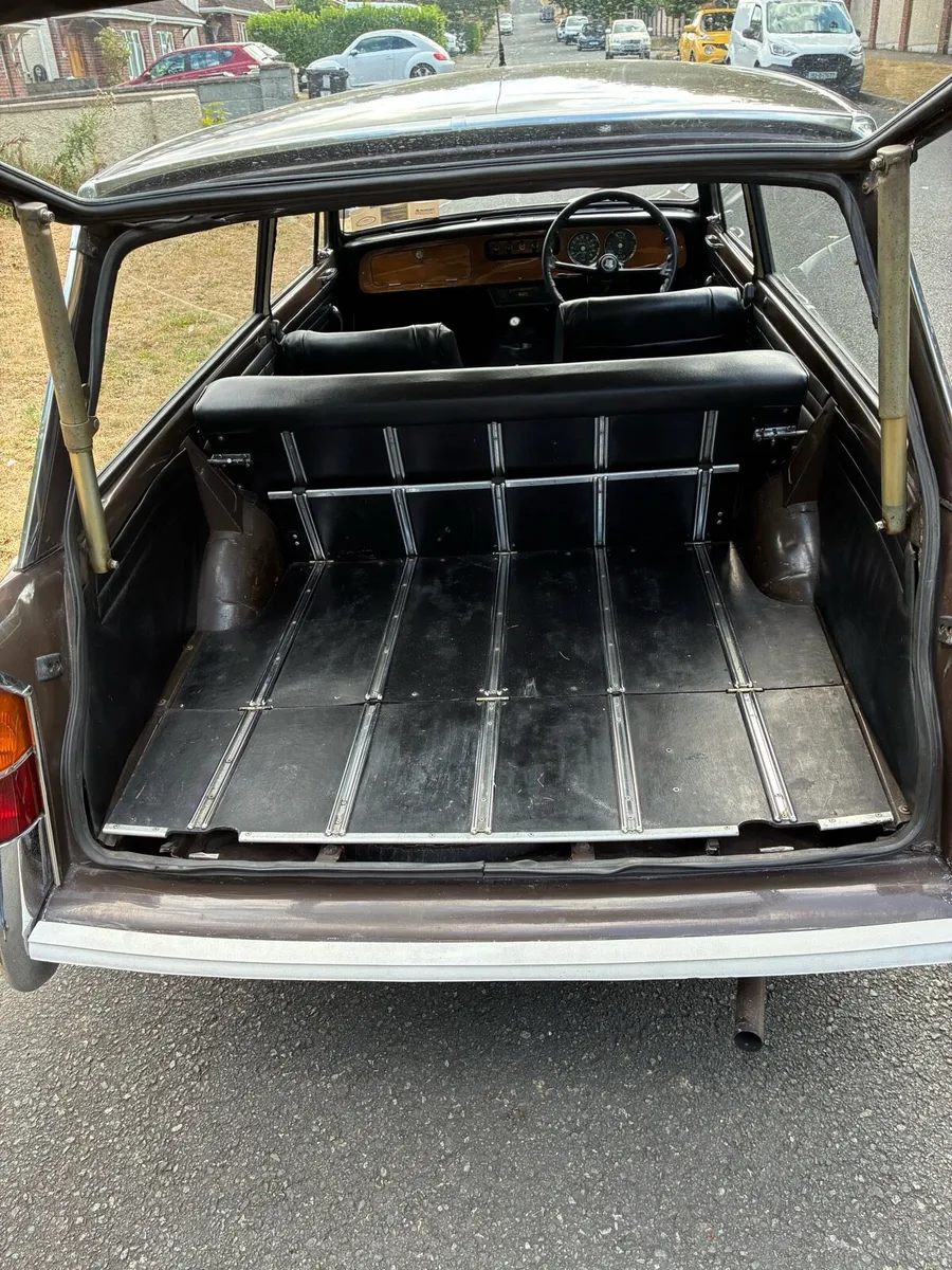 Triumph Herald Estste - Image 4