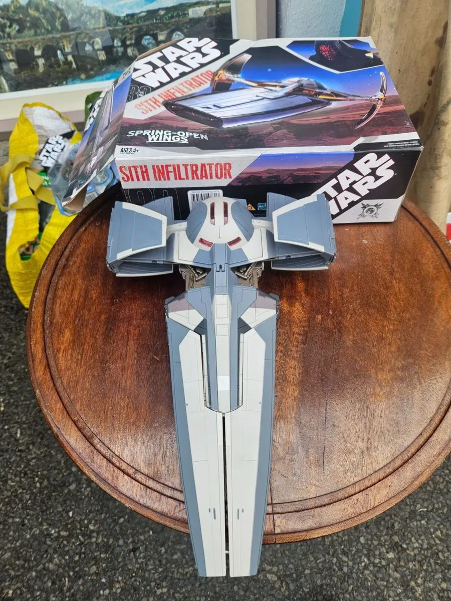Star Wars Darth Maul Sith Infiltrator - Image 2