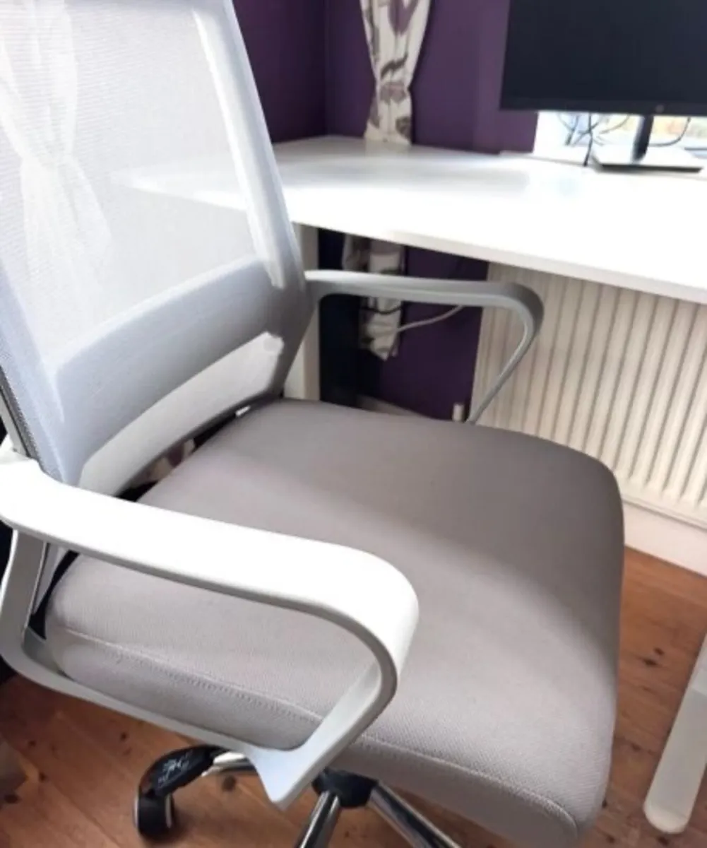 Office chair - Image 3