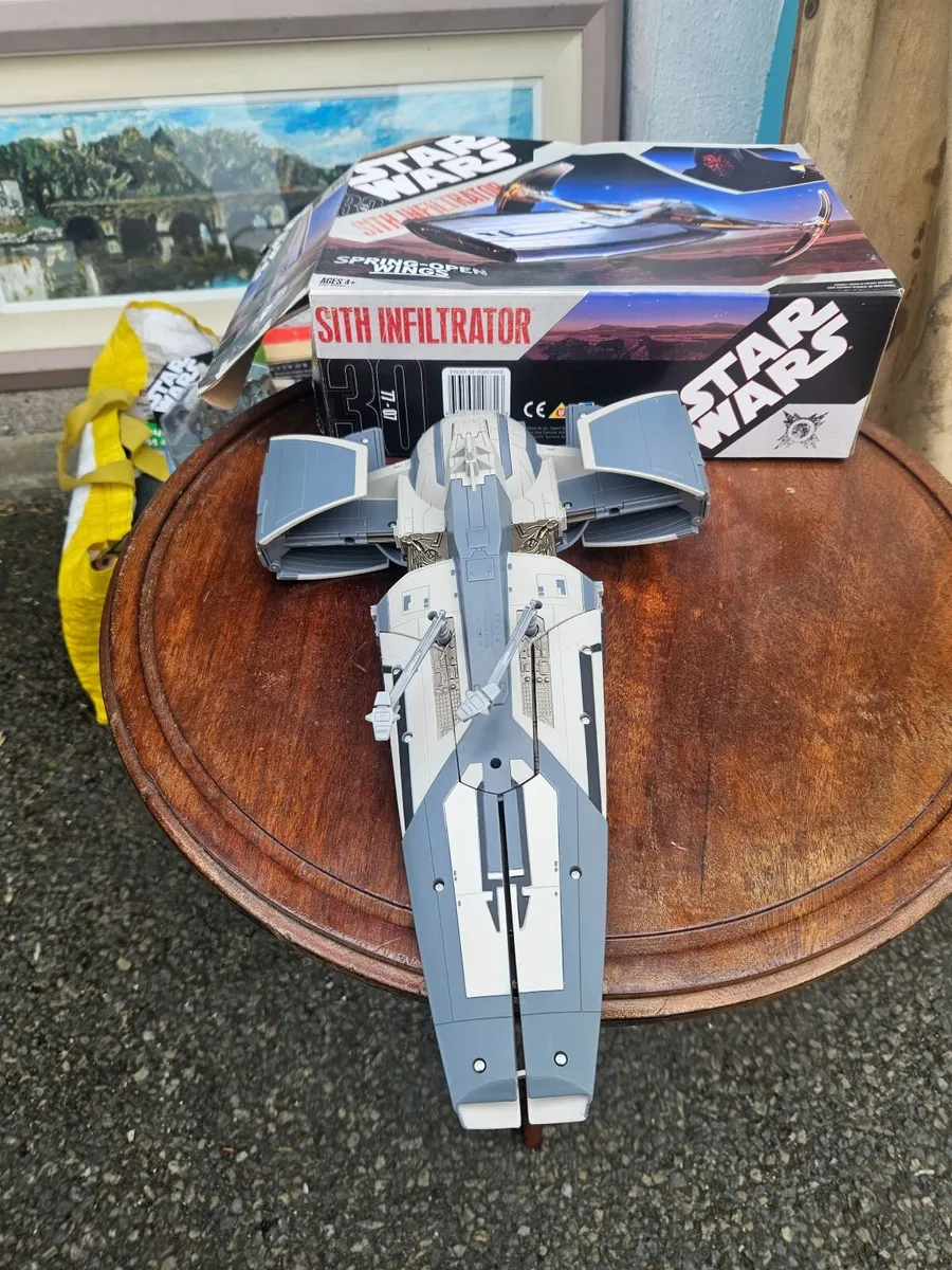 Star Wars Darth Maul Sith Infiltrator - Image 4