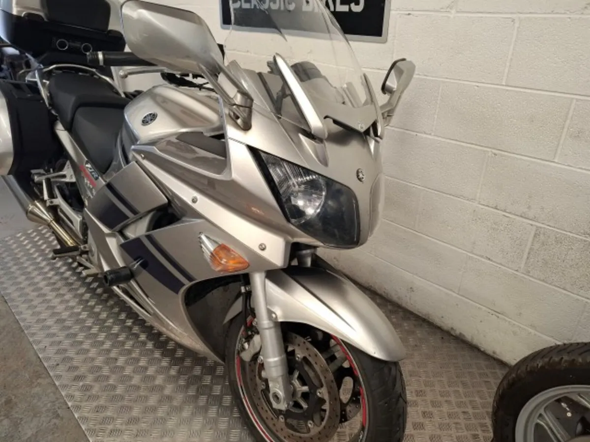 YAMAHA FJR1300 2008 - Image 2