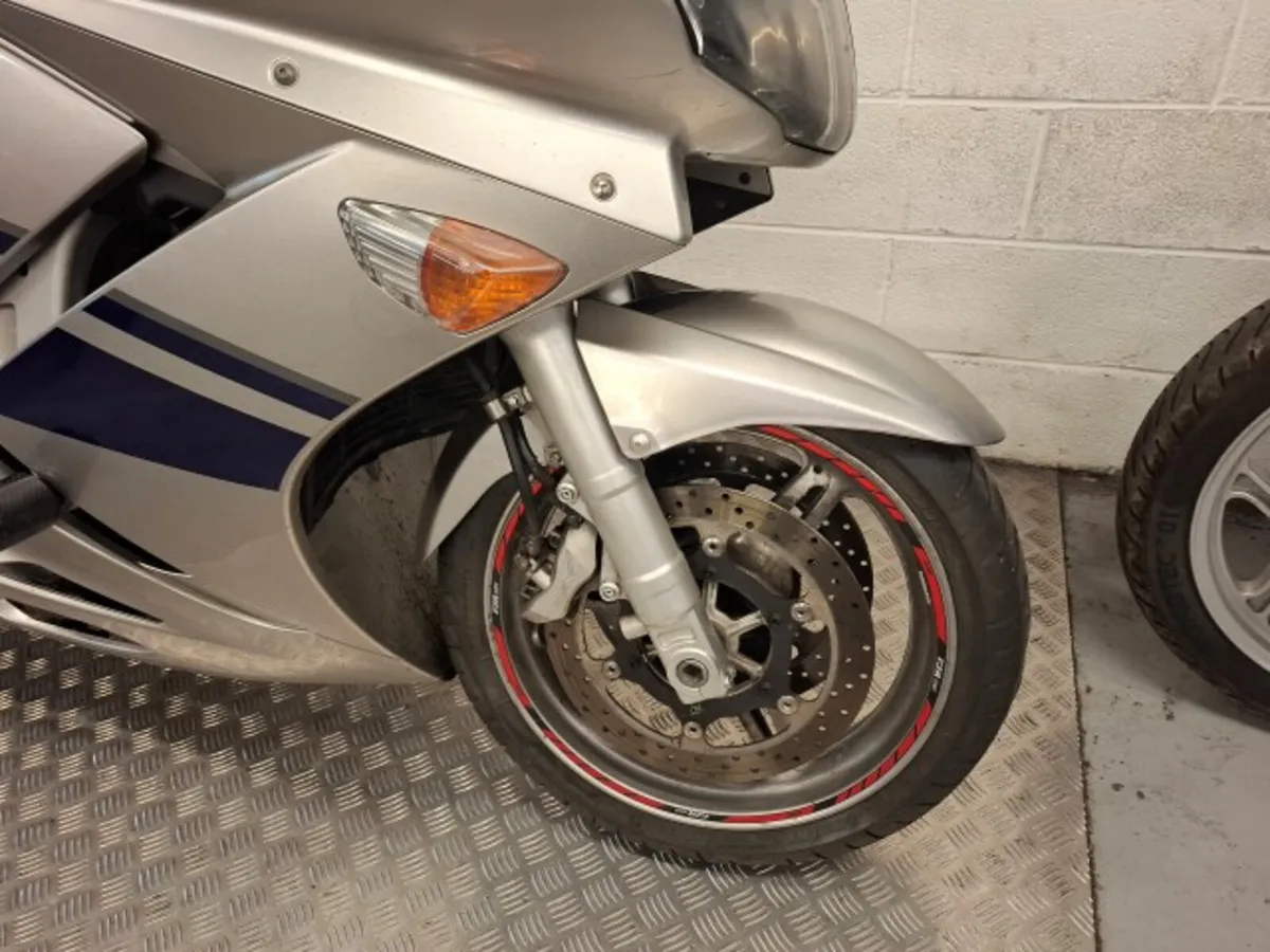 YAMAHA FJR1300 2008 - Image 3