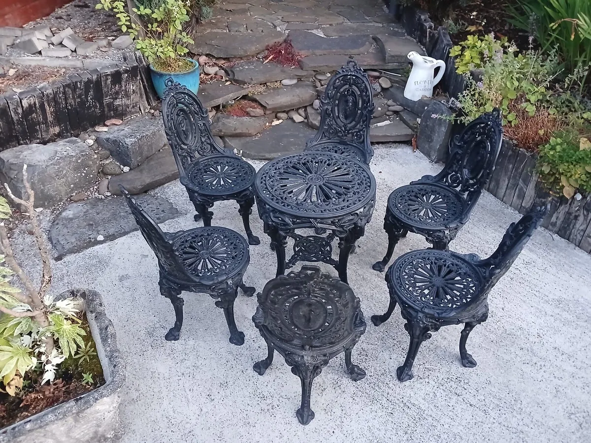 Antique Cast Iron Garden Furniture Set - Image 1
