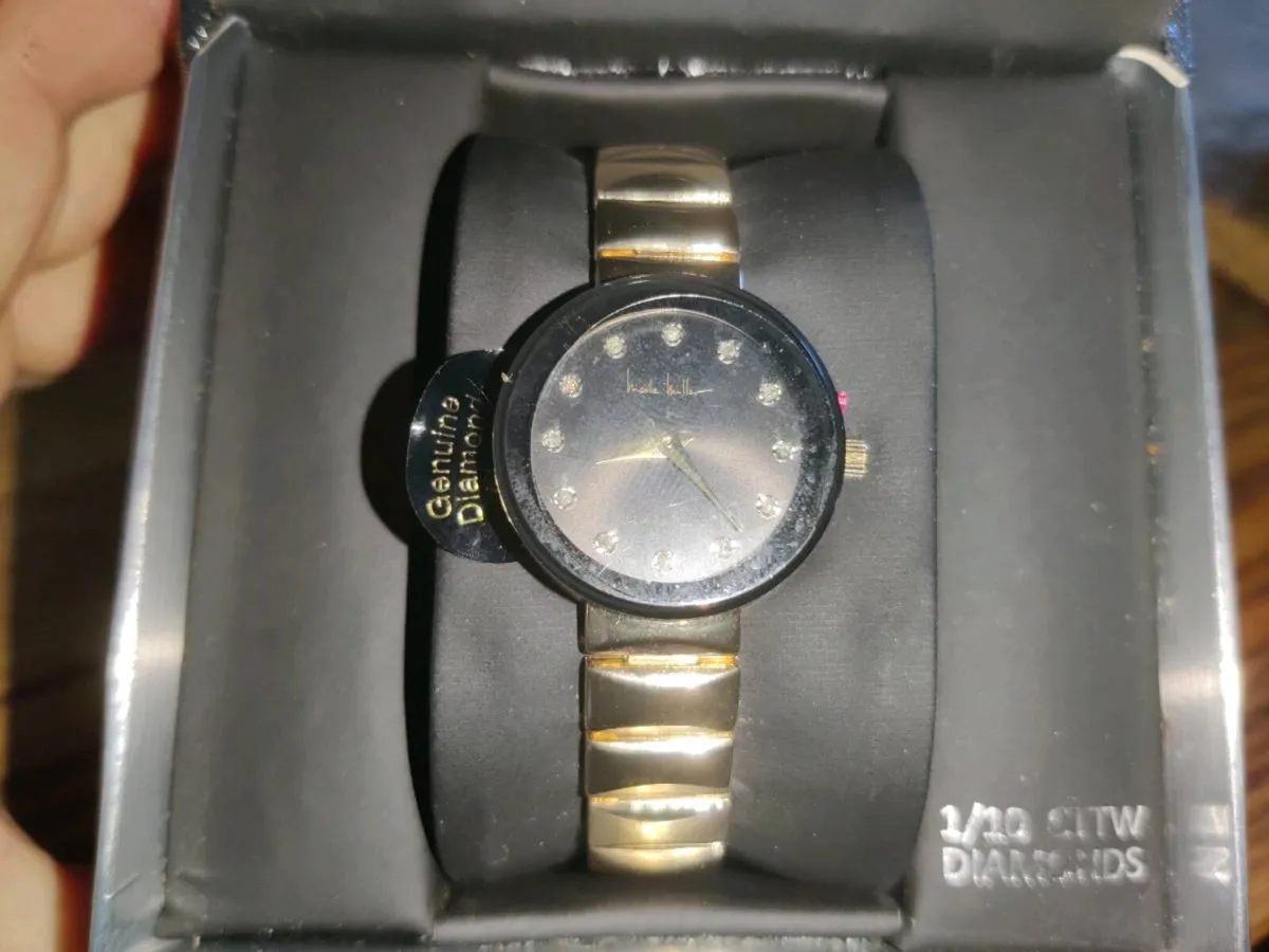 NICOLE MILLER NEW YORK, Diamond Elastic Watch ! - Image 3