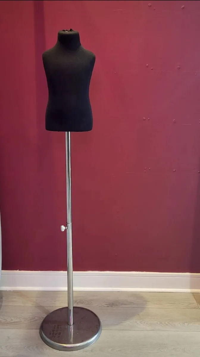 Dress Mannequin - Image 1