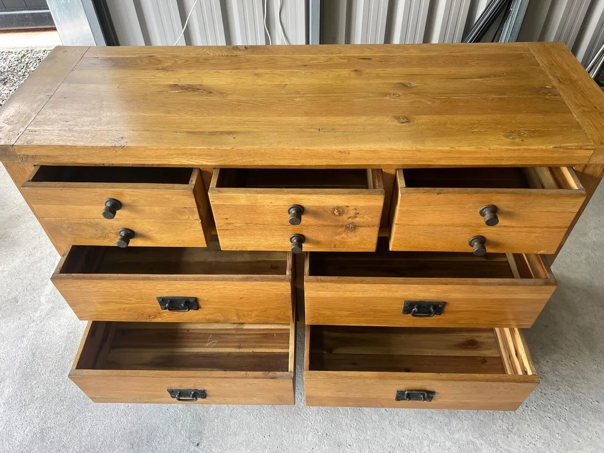 Rustic solid Oak Dresser/sideboard - Image 2