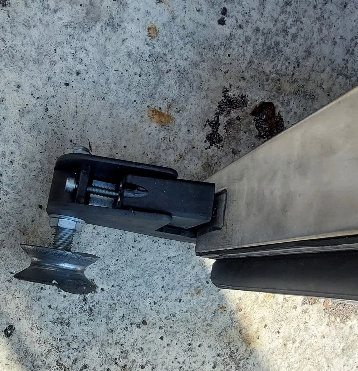 Insulated  stainless  door - Image 2