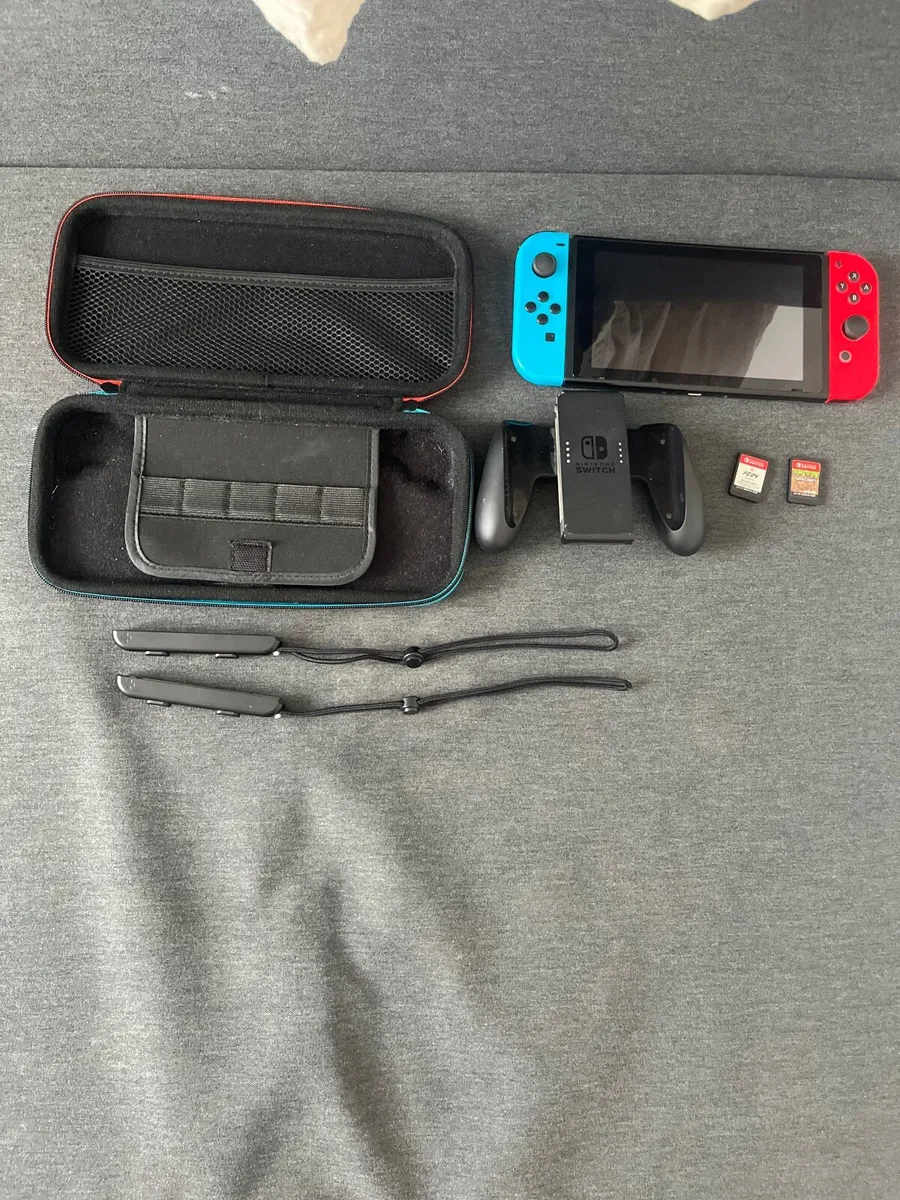 Nintendo switch - Image 1