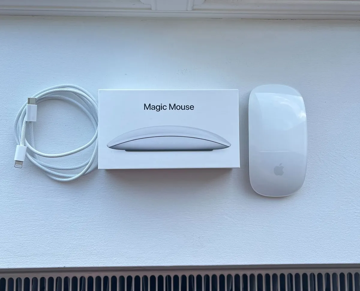 Official Apple Magic Mouse (Wireless / Bluetooth) - Image 1