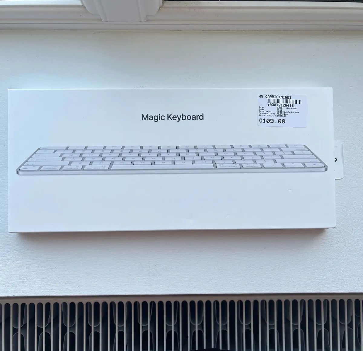 Official Apple Magic Keyboard (Wireless/Bluetooth) - Image 1