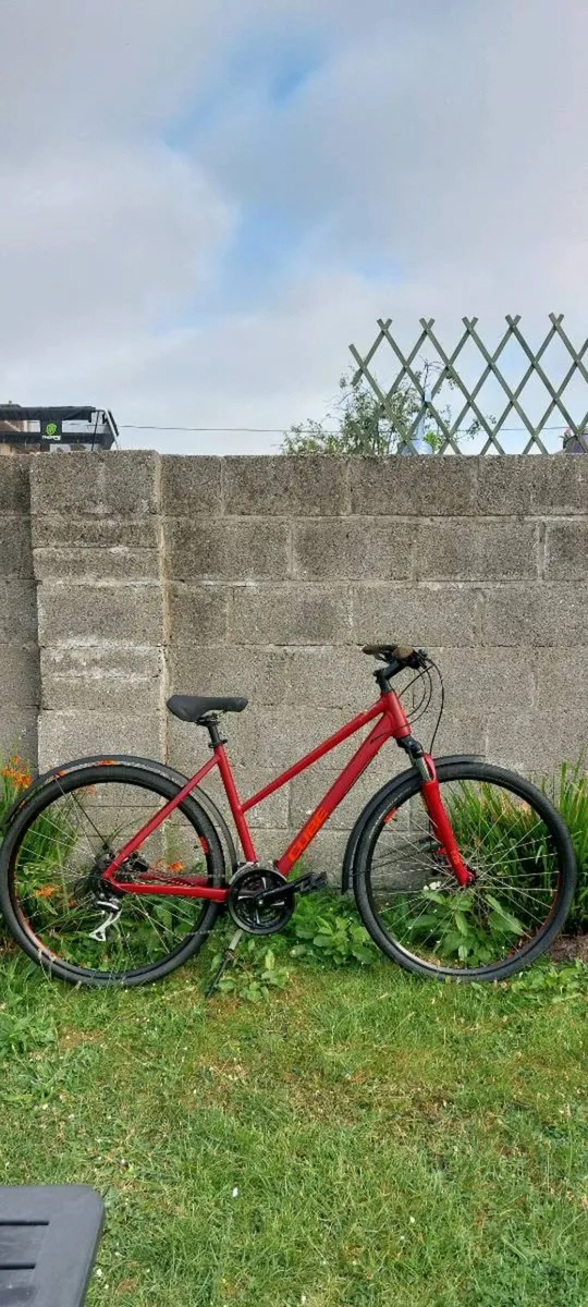 Cube Nature Hybrid Bike - Medium - Fully Seviced - Image 1
