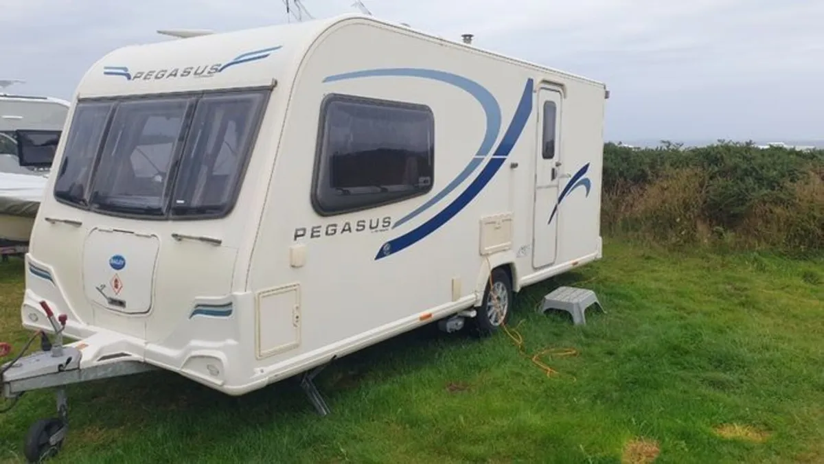 2011 Bailey Pegasus ( 2 Berth ) + Motormover - Image 3