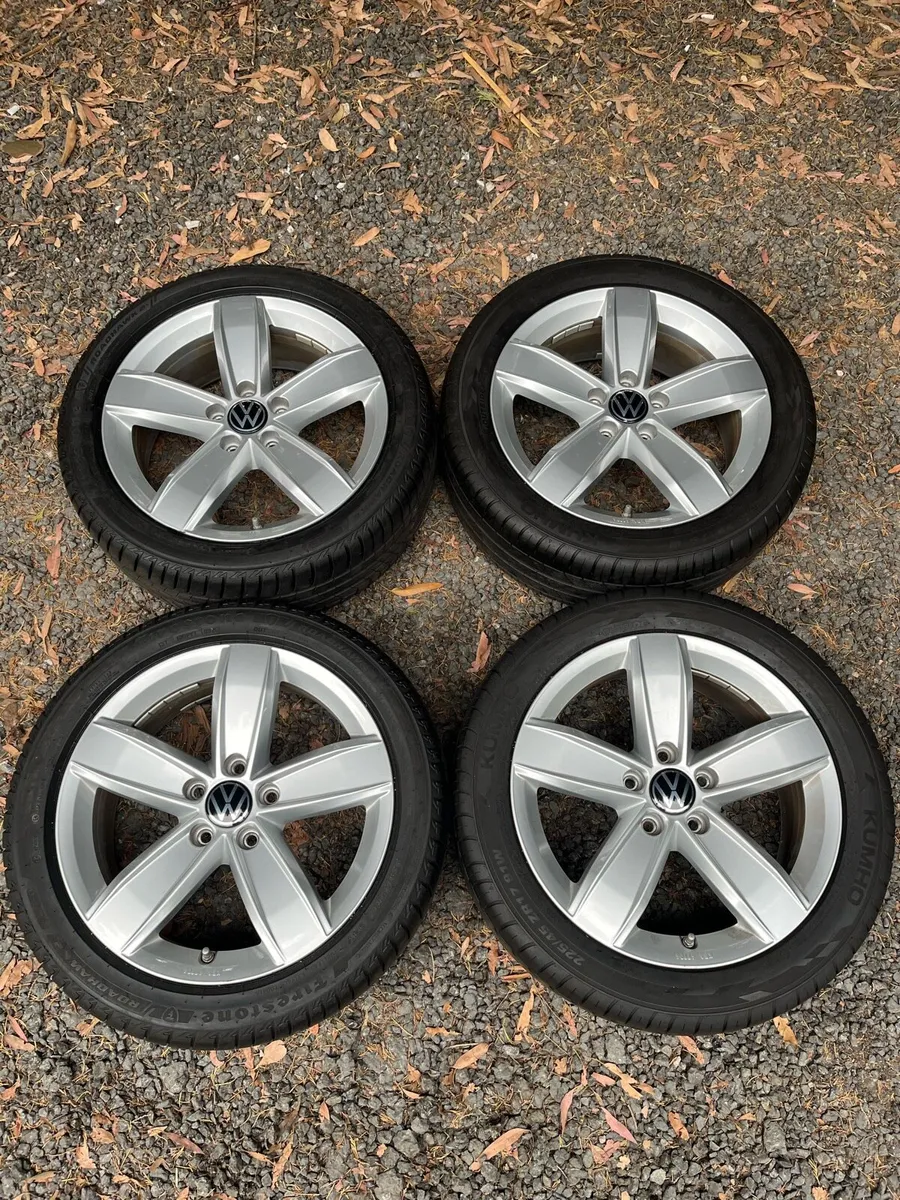 17’ Genuine VW GOLF CADDY 5x112 alloy wheels - Image 1