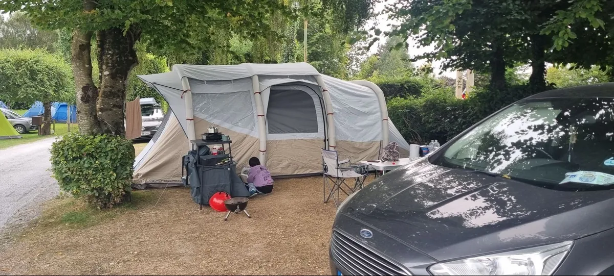tent - Image 1