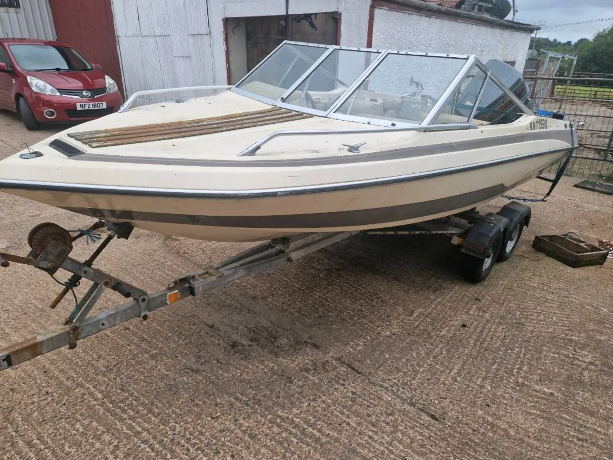 Glastron speedboat - Image 2