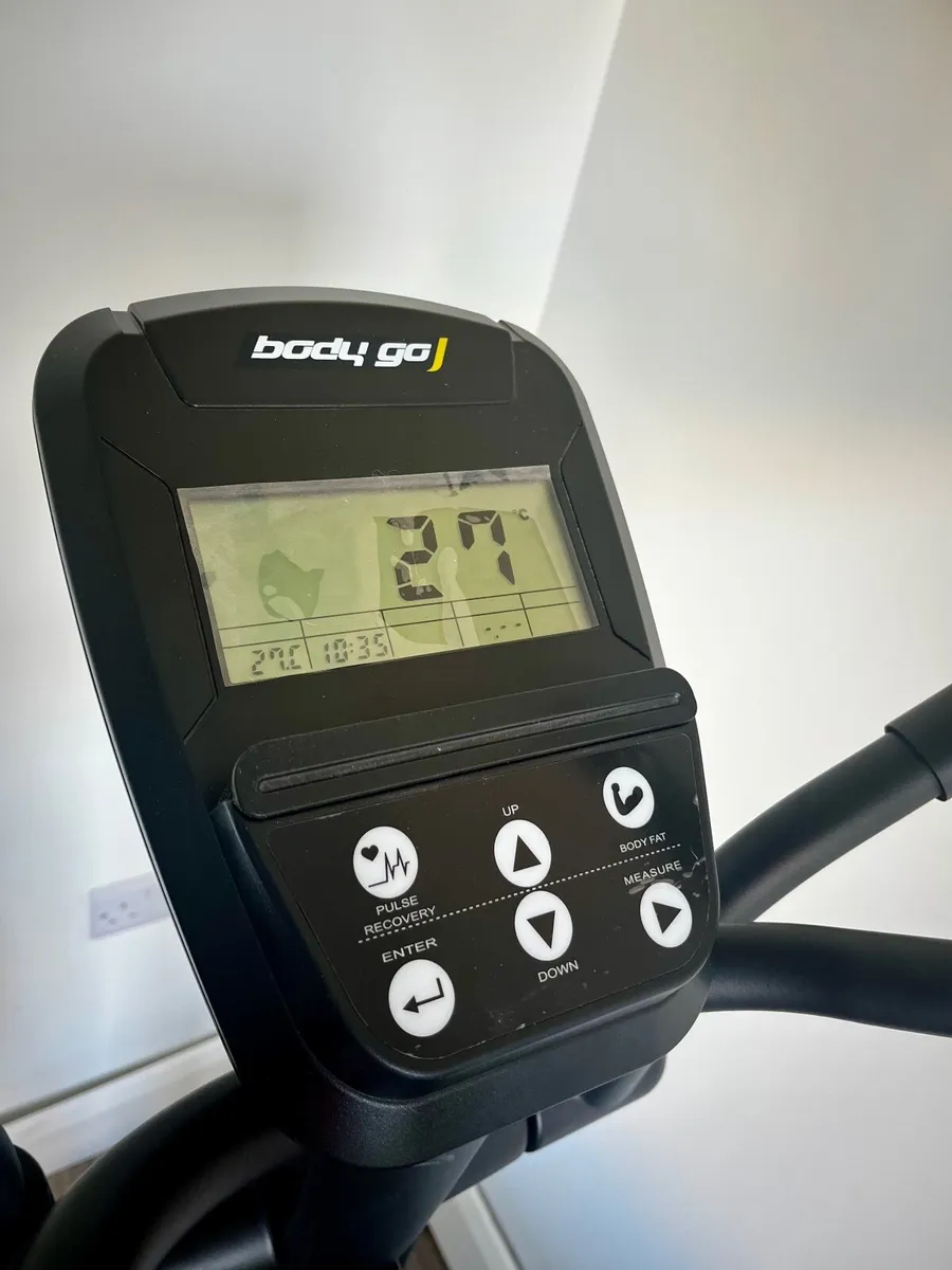 **Brand new** Cross trainer - Image 4