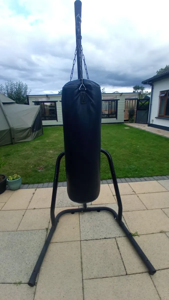 Punching Bag - Outshock Adult - Image 2