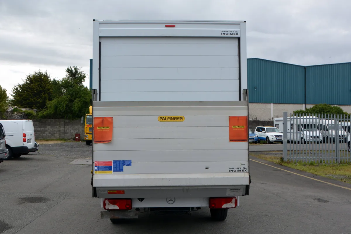 Mercedes-Benz Sprinter Luton & Tail Lift - Image 2