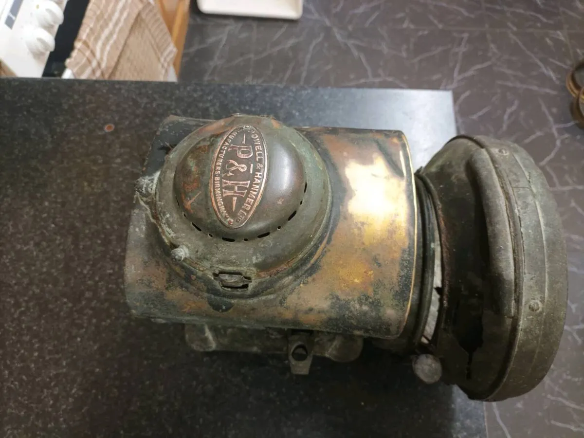 P&H veteran car lamp - Image 1