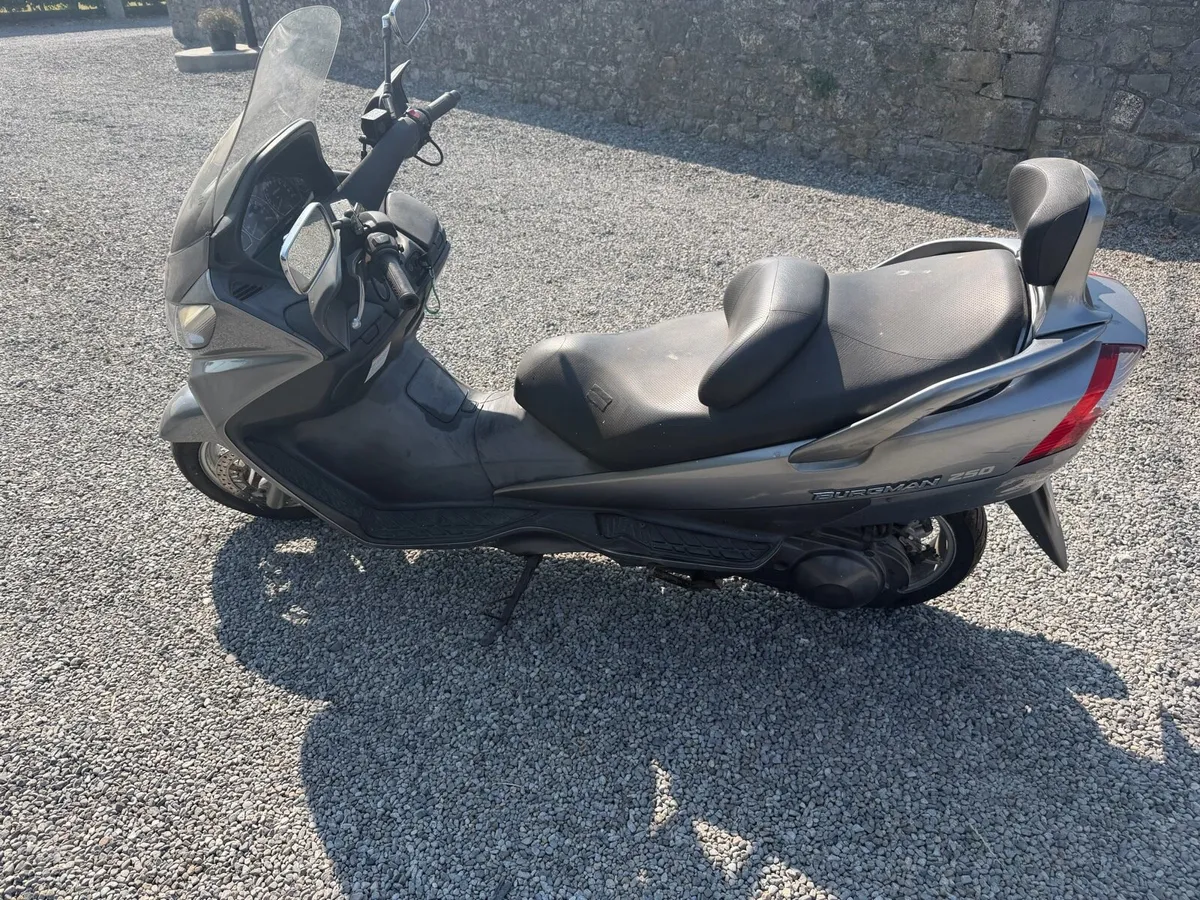 Scooter - Image 2