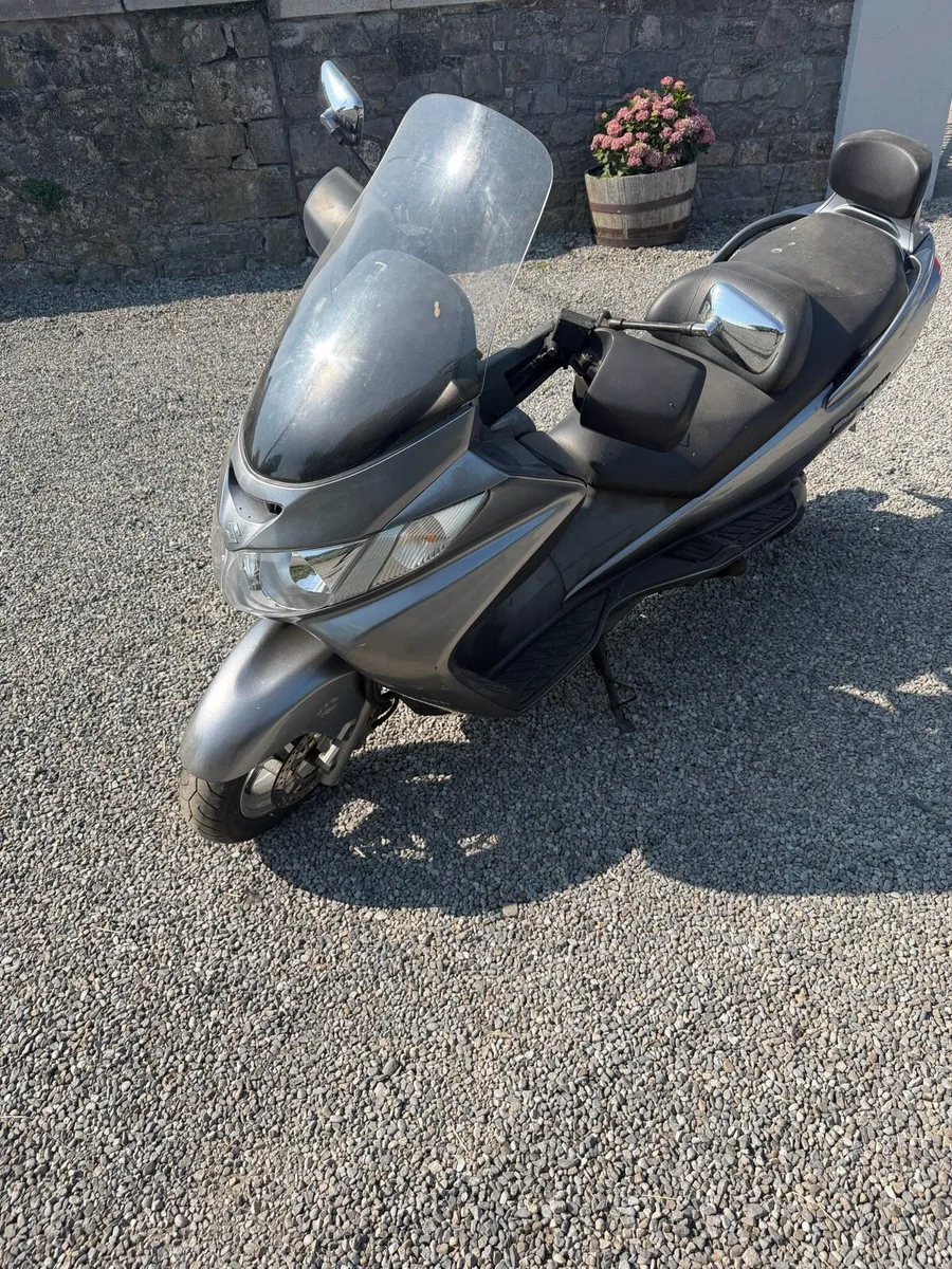 Scooter - Image 1