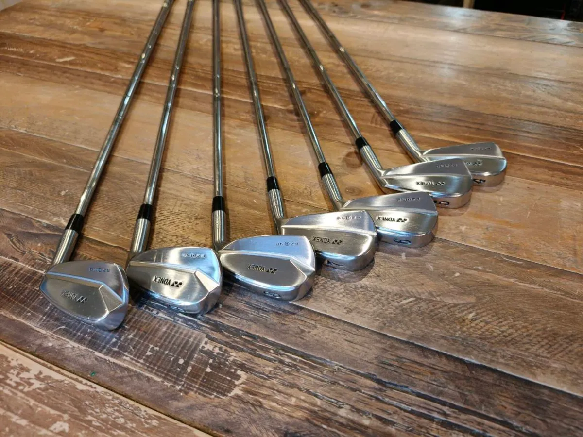Full set cobra, yonex, Scotty Cameron - Image 2