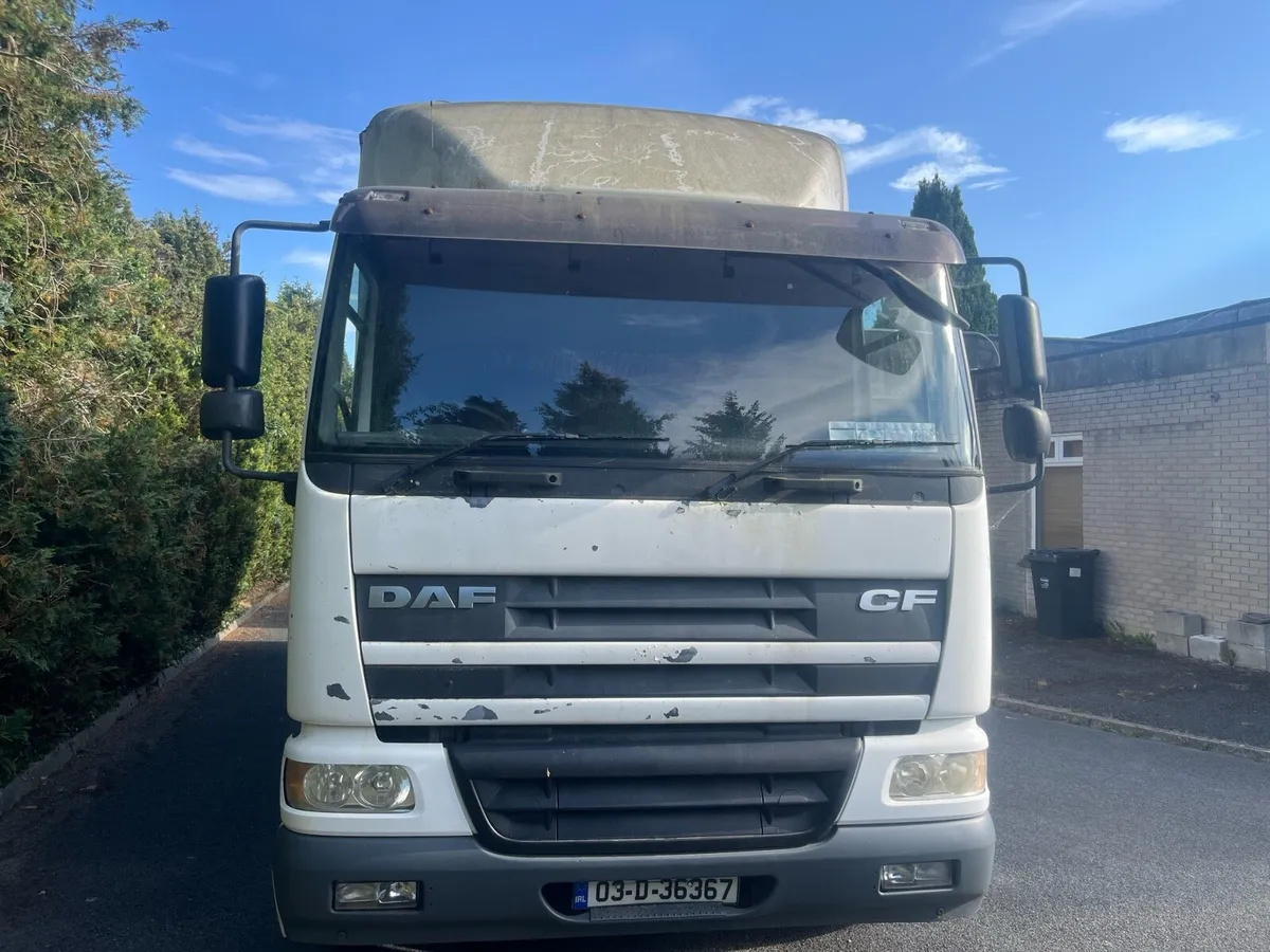 Daf 65 truck 03 box body - Image 1