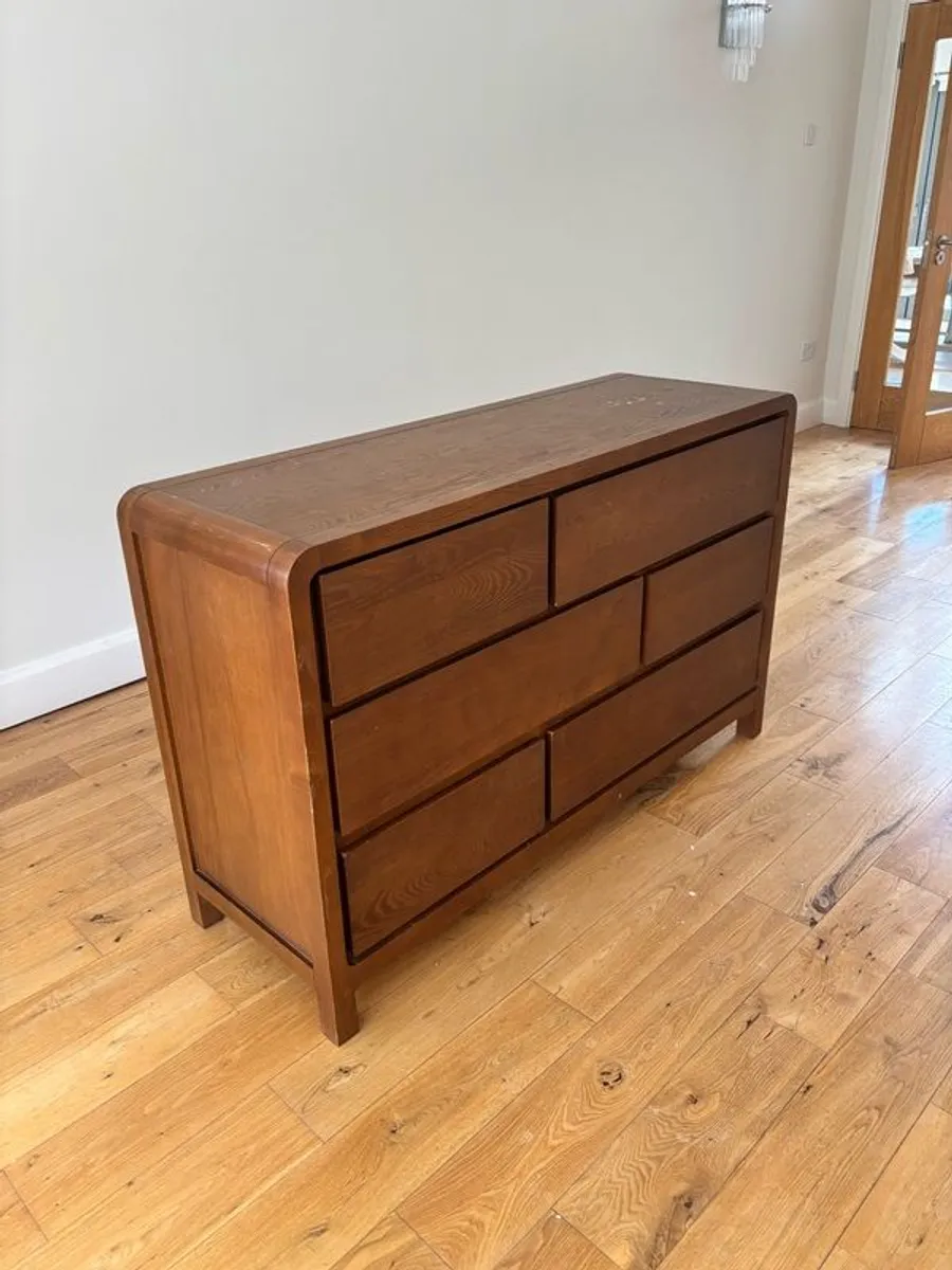 willis & gambier chest of drawers - Image 1