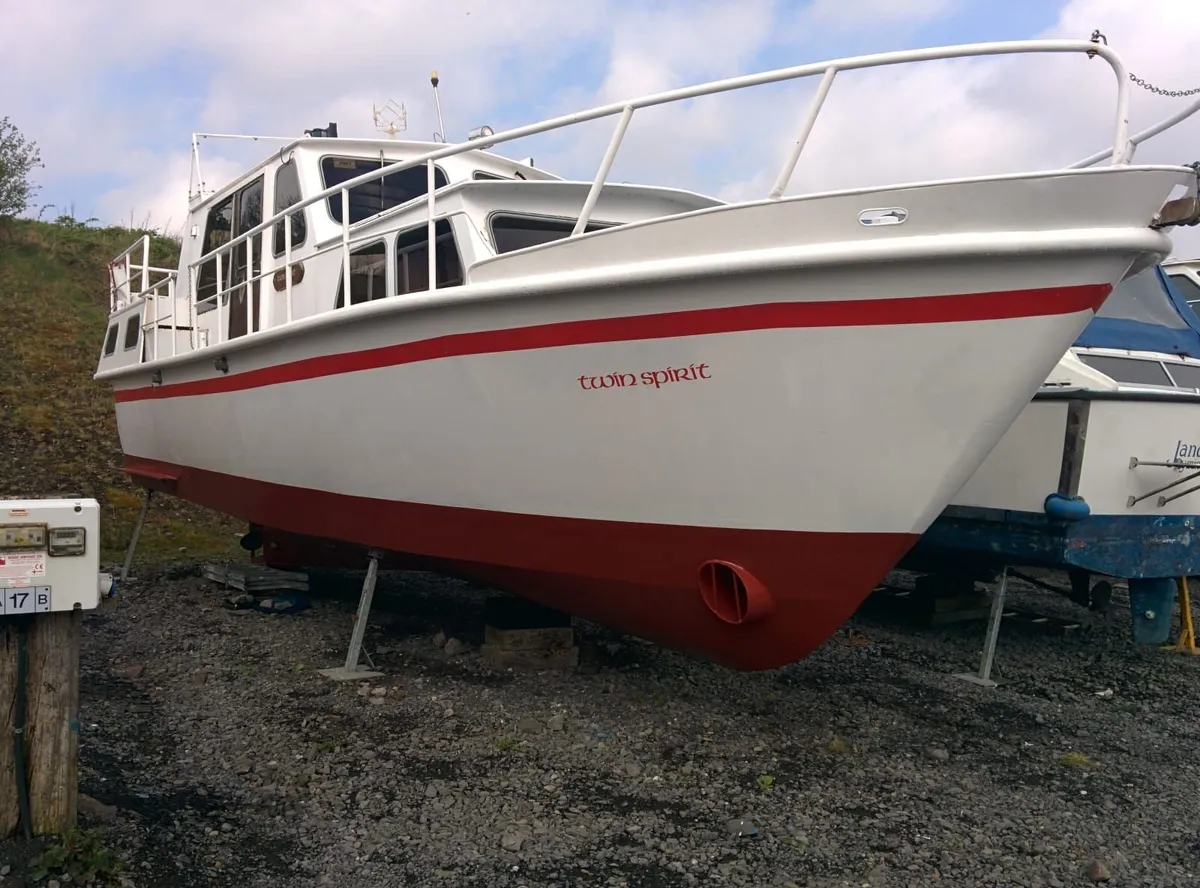 Boat, Cruiser - Image 2