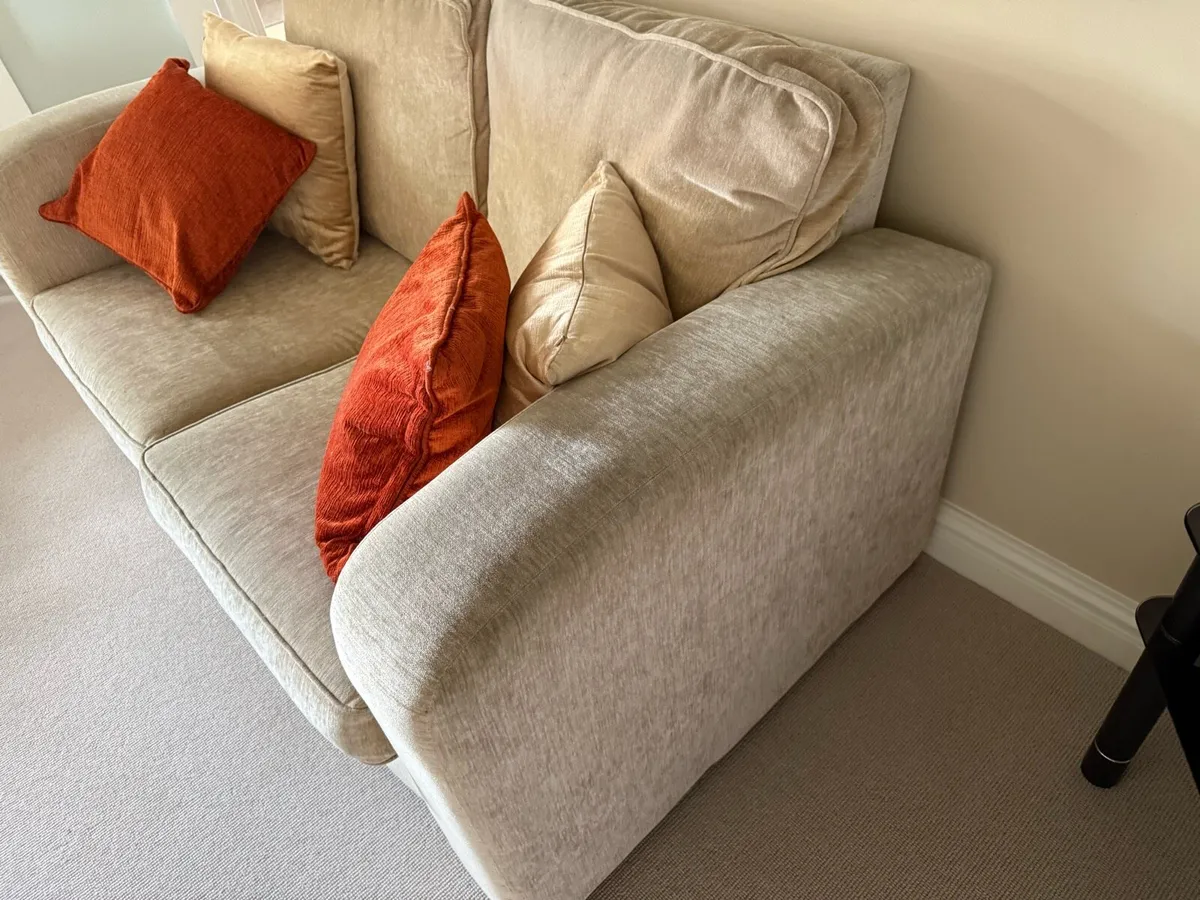 2 Seater Couch - Image 2