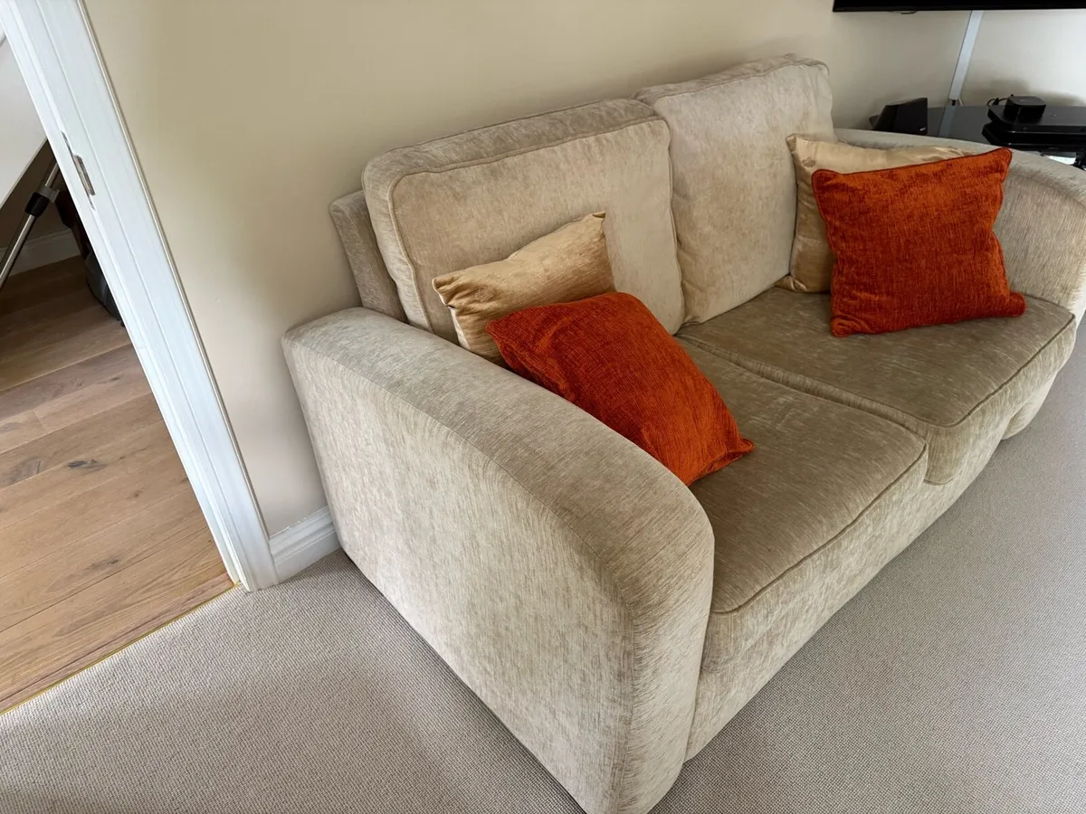 2 Seater Couch - Image 3