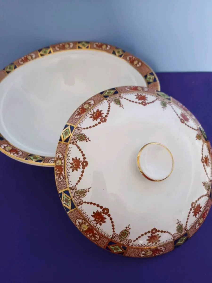 Arklow  " Alton" Vegetable dish and Cover - Image 2