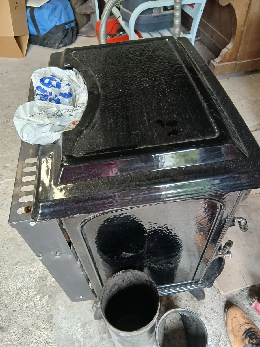 Black Enamel Solid Fuel Stove - Image 2