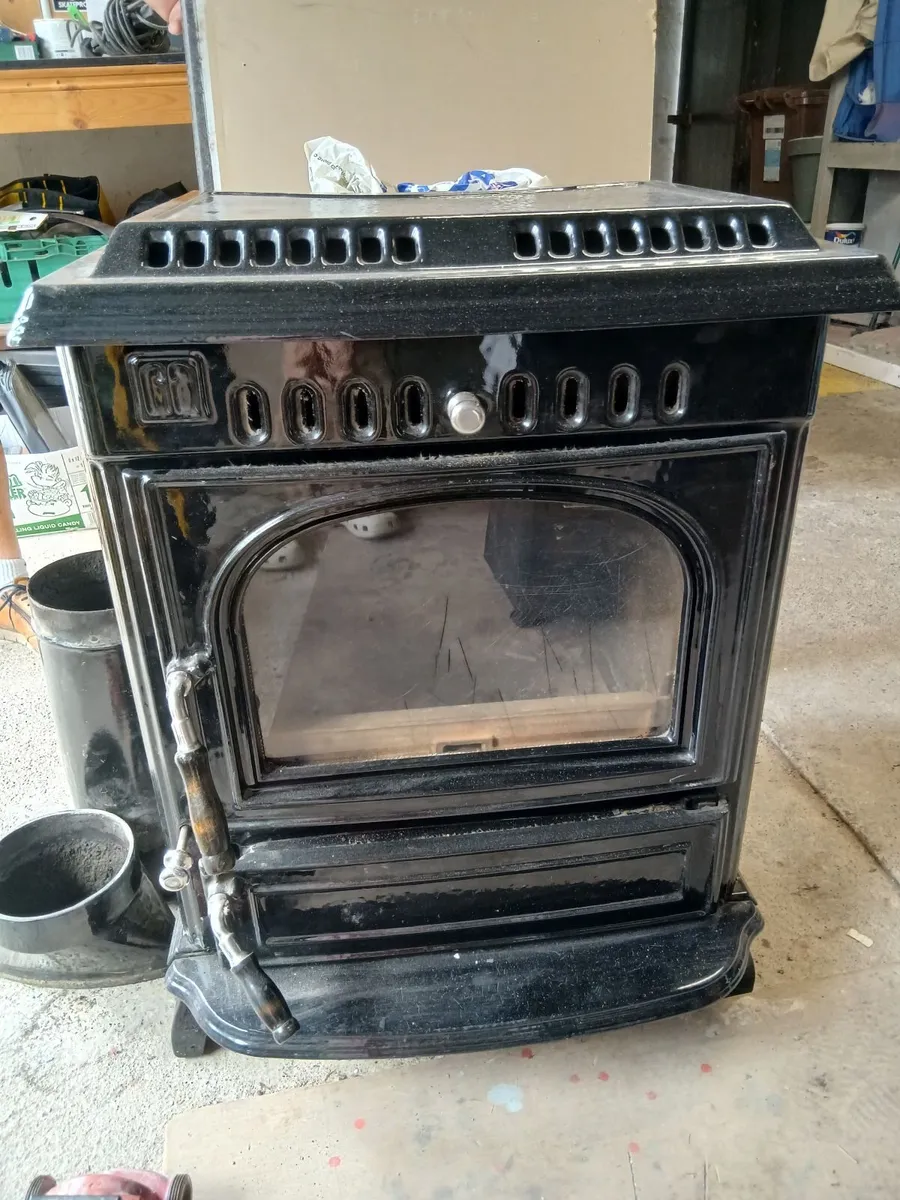 Black Enamel Solid Fuel Stove - Image 4