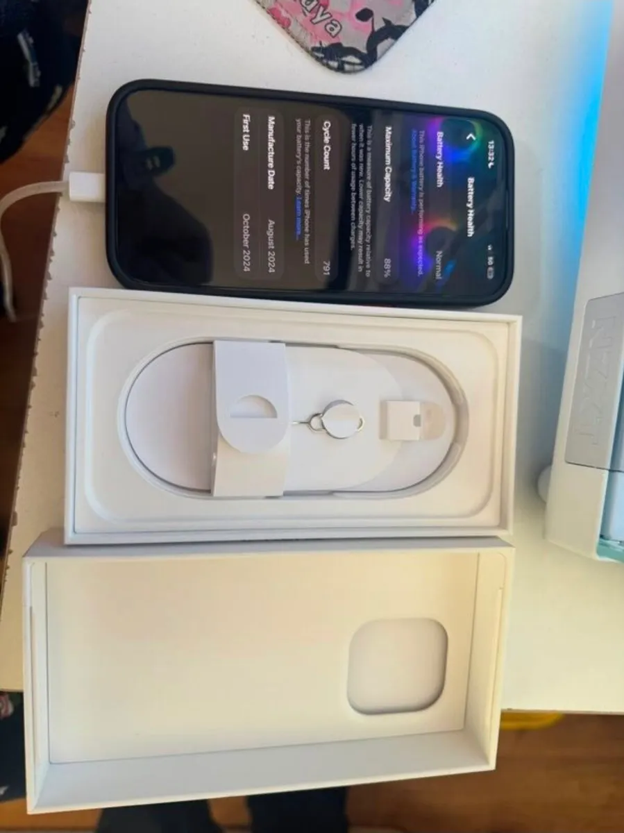 Iphone 16 Pro Titanium white 128gb - Image 3