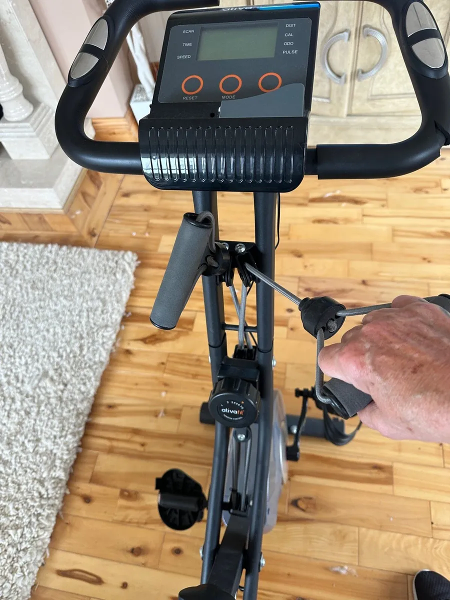 Exercise bike - Image 4