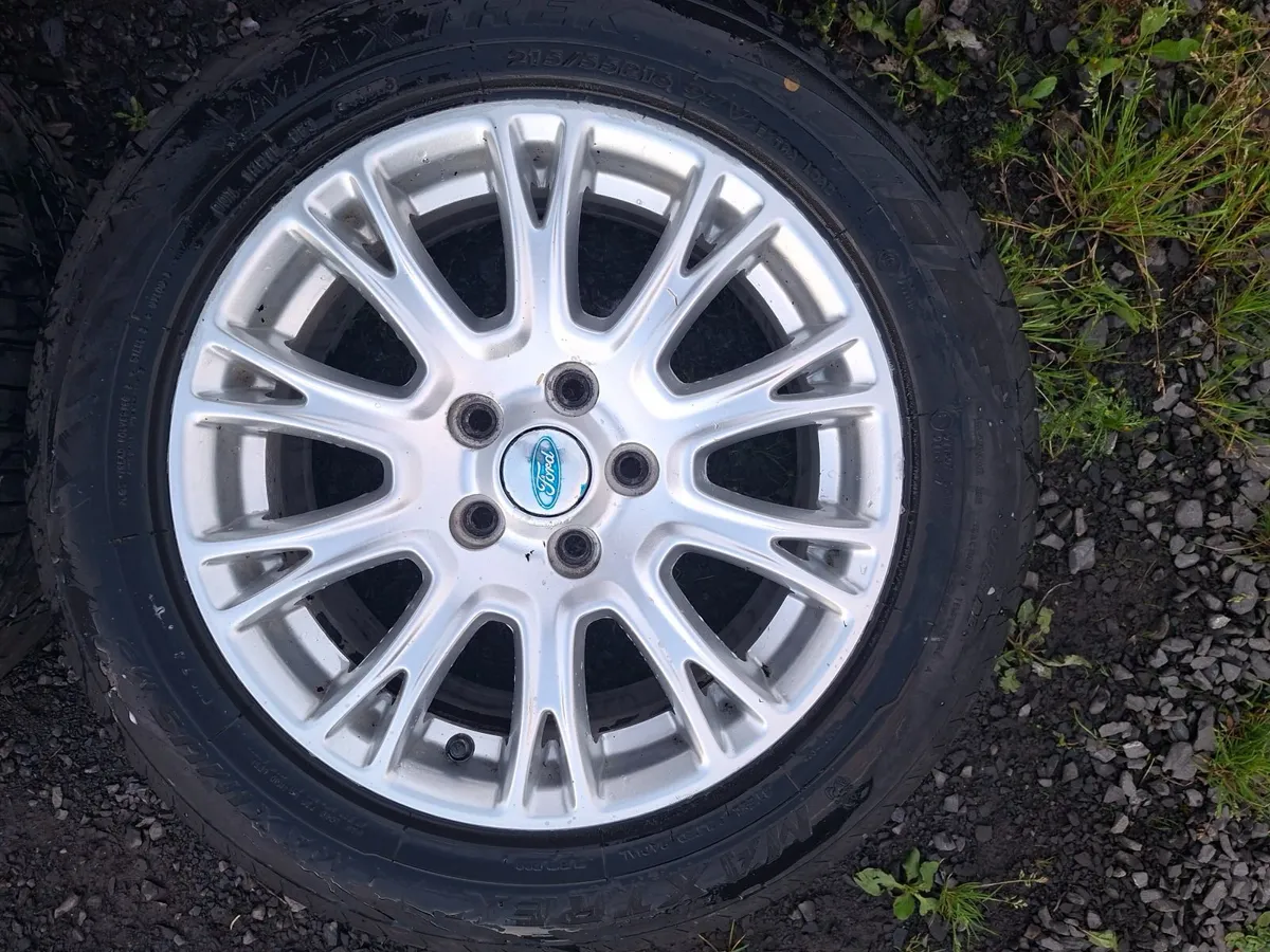 16" Genuine Ford Alloys with tyres - Image 3