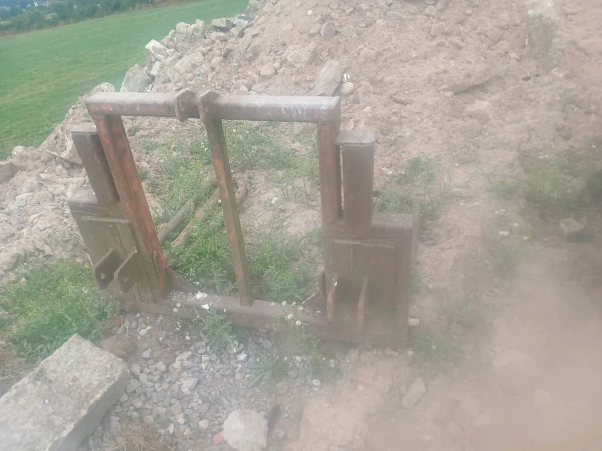 Single bale handler - Image 1