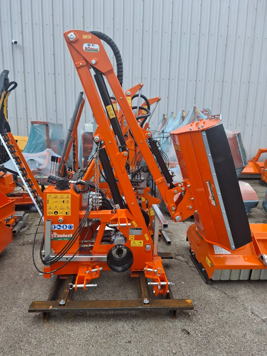 Rinieri BRV 450 flail hedge trimmer - Image 1