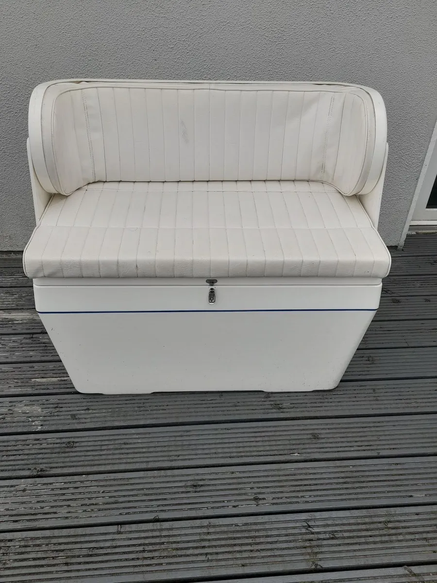 Boat seat/Storage unit. - Image 3