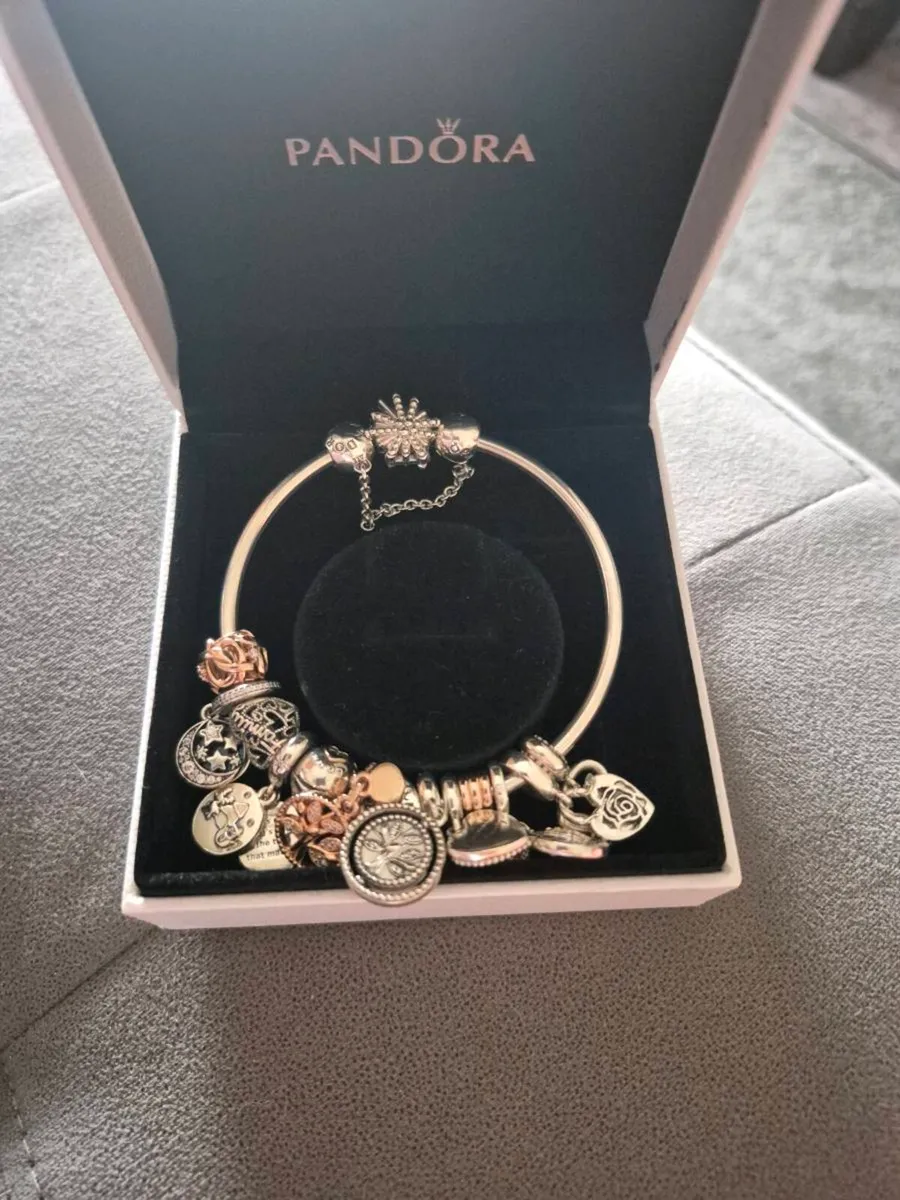 Pandora Braclet - Image 1